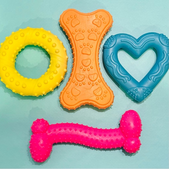 Brand New🦴💓4 Pack of Puppy Toys 🐾or Small Sized Dogs🐾or Medium Sized Dog Toys - Picture 1 of 3